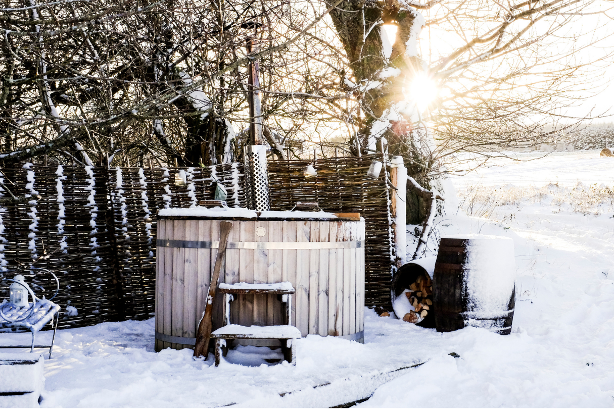 WINTER WEEKEND GETAWAY GUIDE: TRAVELLING LIGHT IN THE UK