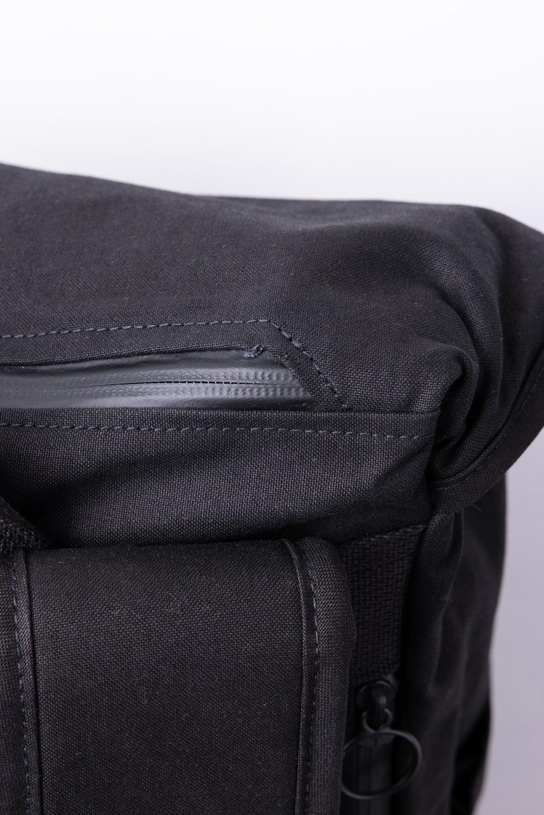 Sample Sale | Black Bannoch Pro Backpack