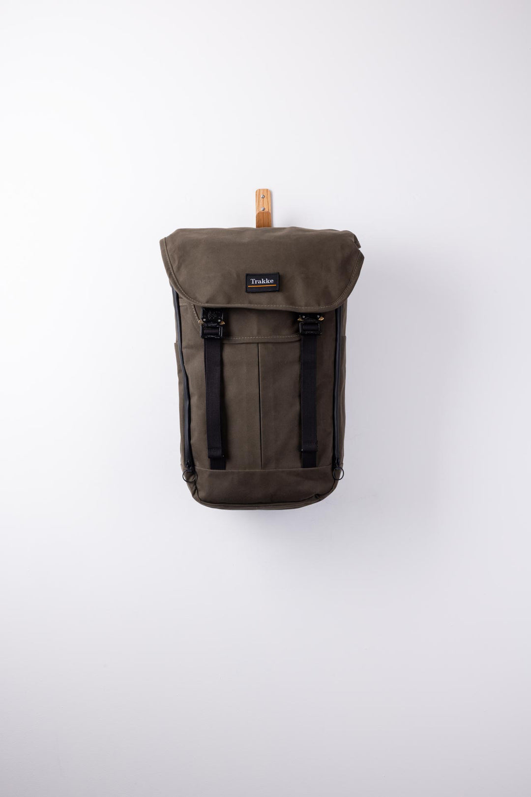 Sample Sale | Olive Bannoch Pro Backpack