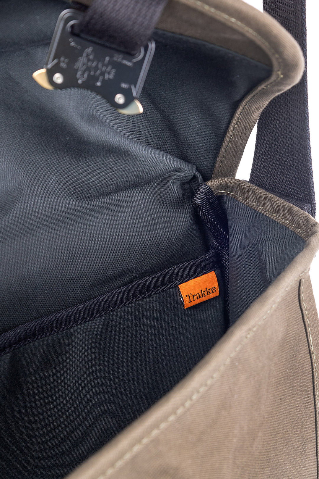 Bairn Pro Messenger | New Lining