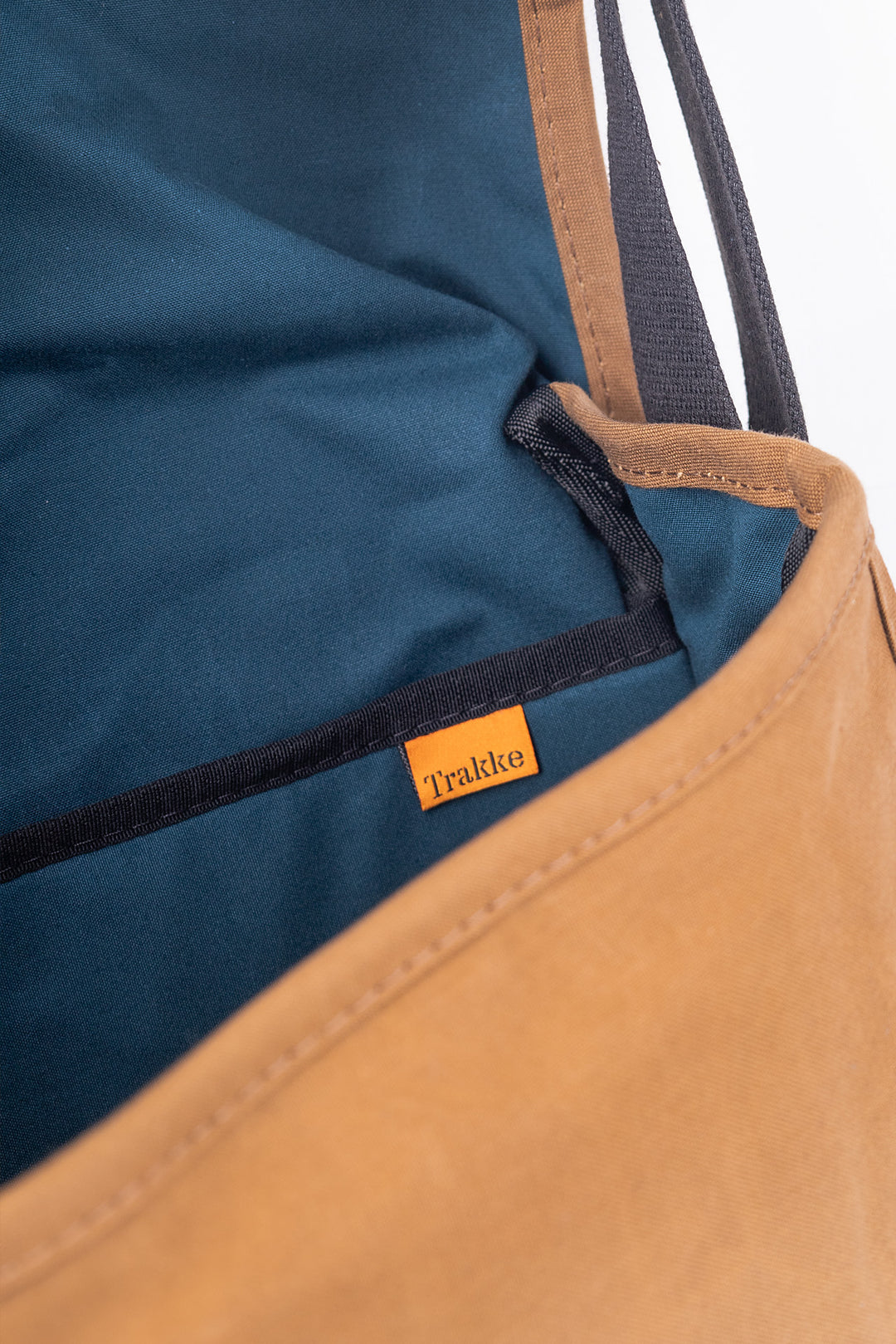 Bairn Pro Messenger | New Lining